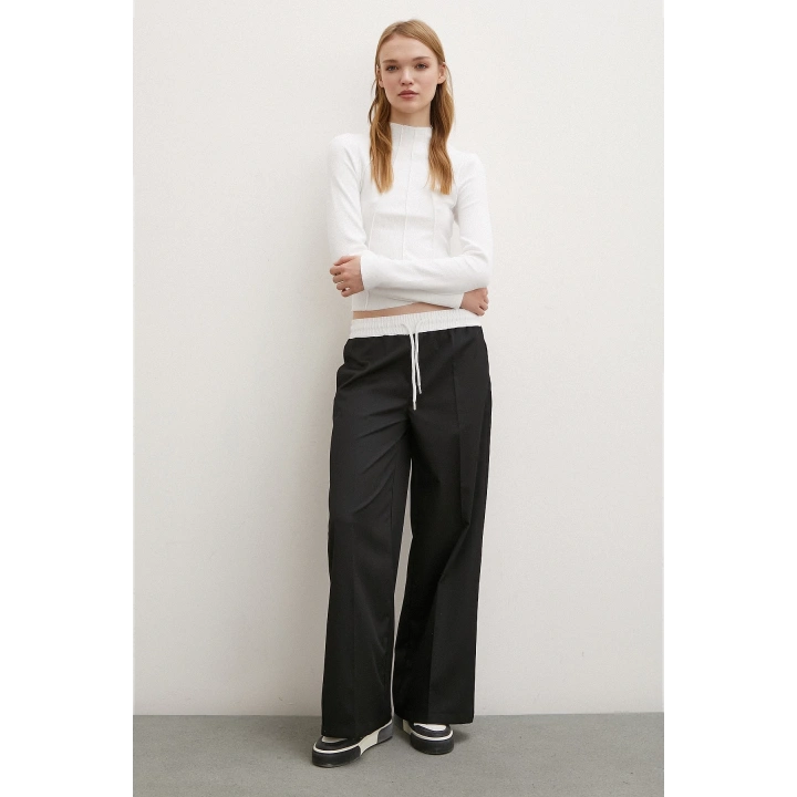 Önü Dikişli Bluz Beyaz