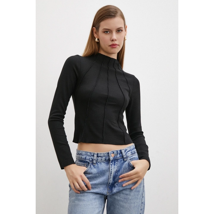 Önü Dikişli Bluz Siyah