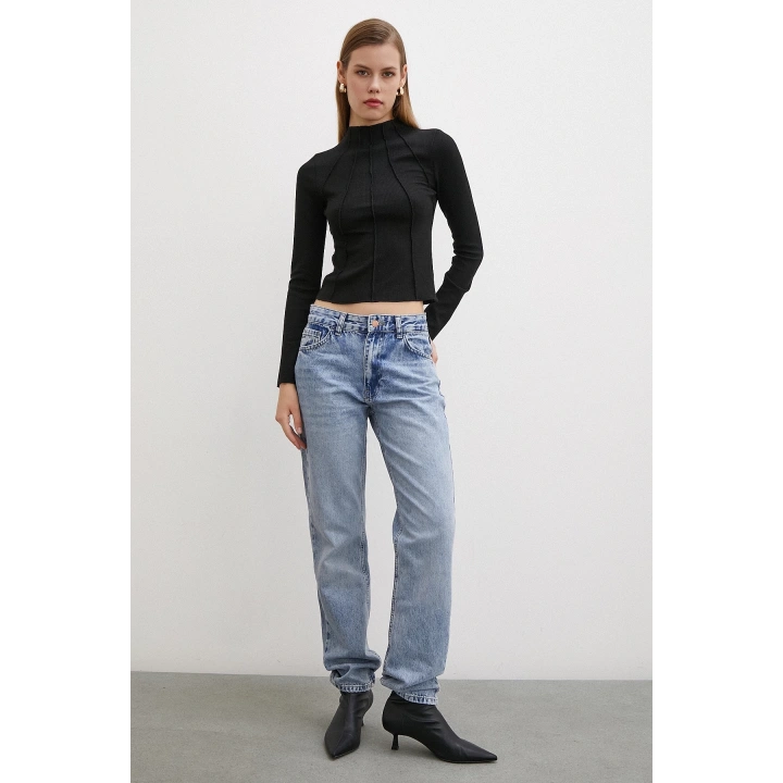 Önü Dikişli Bluz Siyah