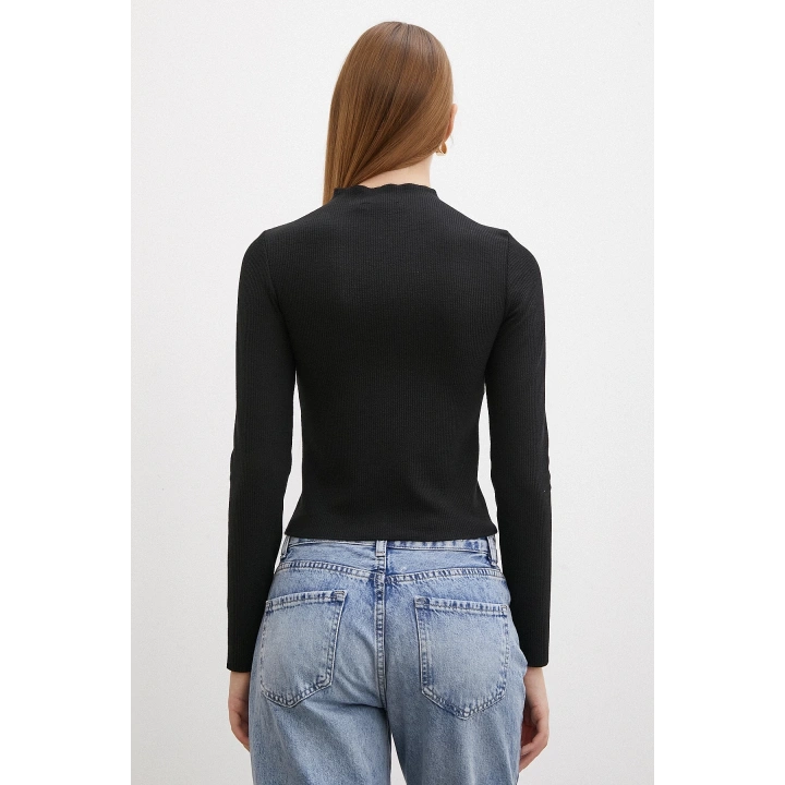 Önü Dikişli Bluz Siyah