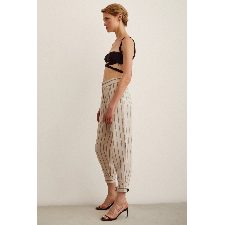 Önü Düğmeli Çizgili Pantolon Çizgili Ekru
