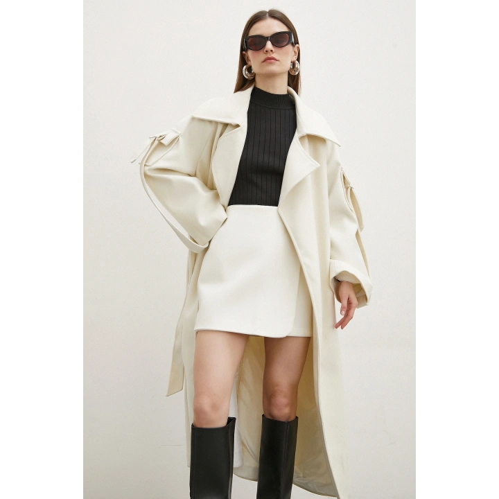 Önü Katlı Kaşe Etek Ekru