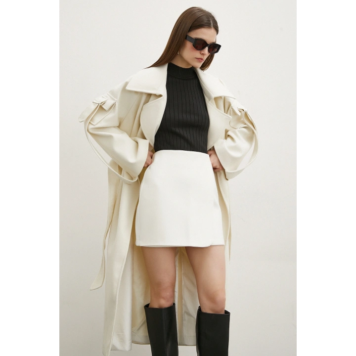 Önü Katlı Kaşe Etek Ekru