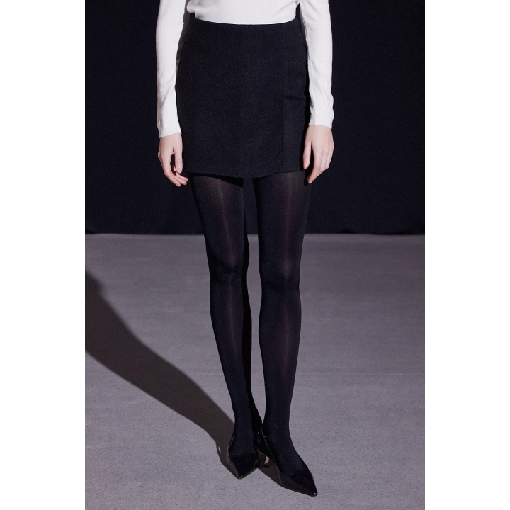 Önü Katlı Kaşe Etek Siyah