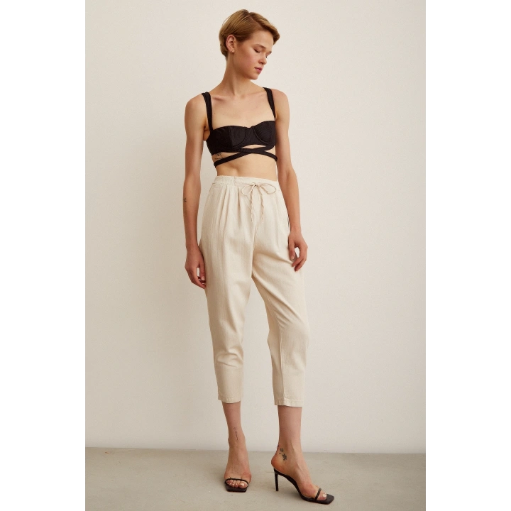 Örgü Kemerli Pantolon Bej