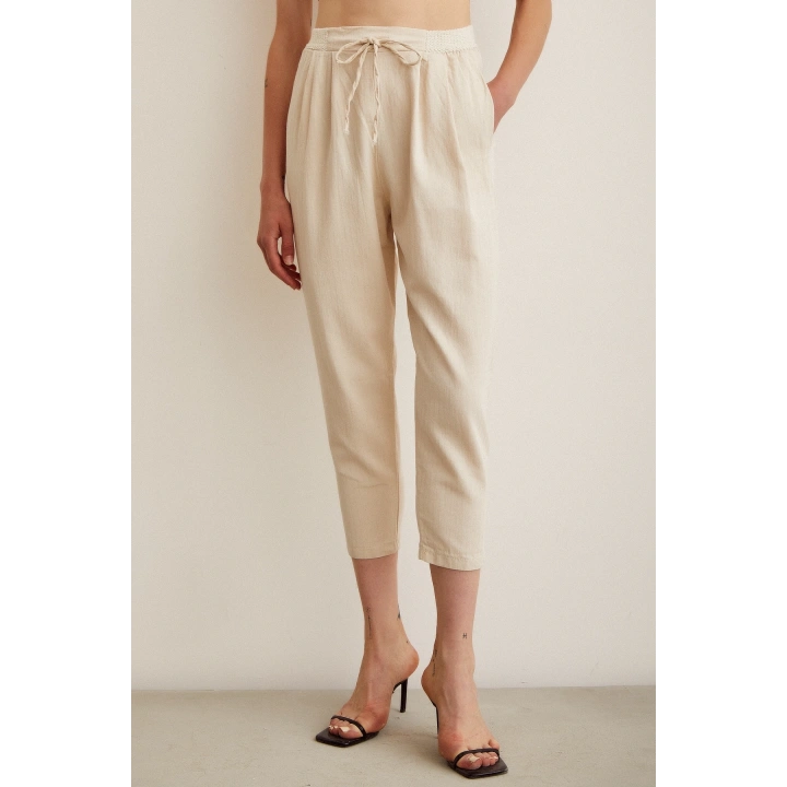 Örgü Kemerli Pantolon Bej