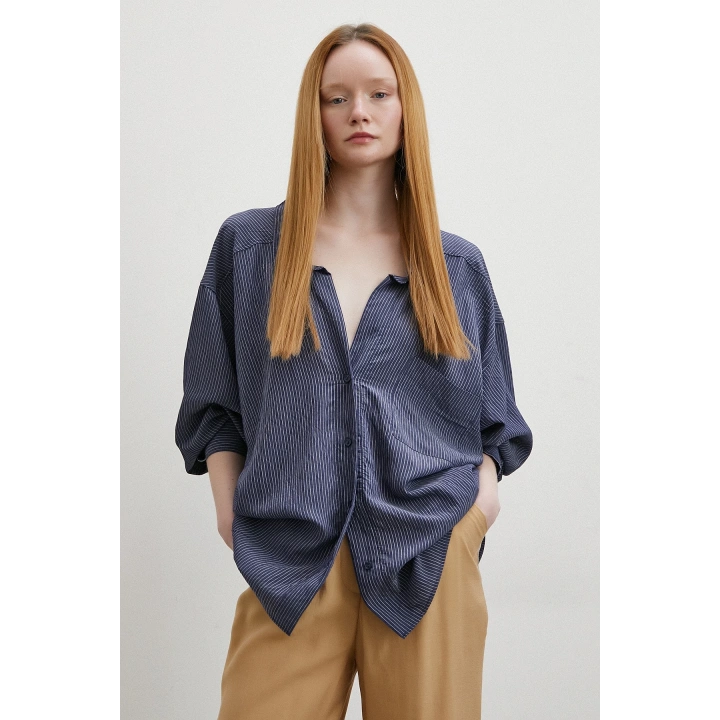 Oversize İnce Çizgili Gömlek Lacivert