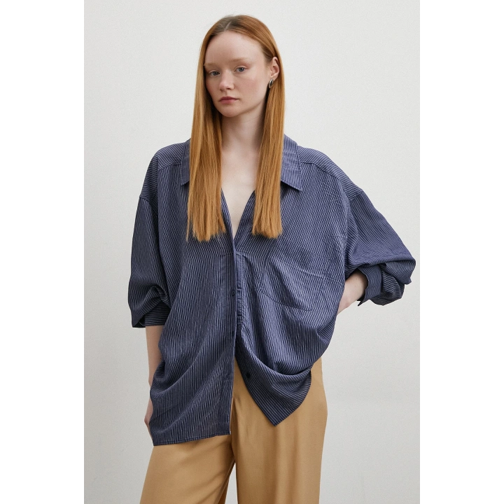 Oversize İnce Çizgili Gömlek Lacivert