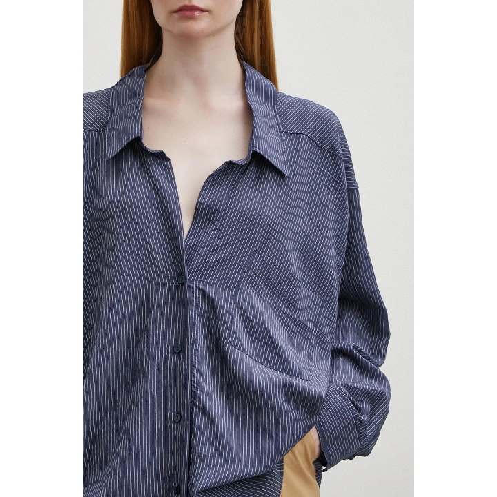 Oversize İnce Çizgili Gömlek Lacivert