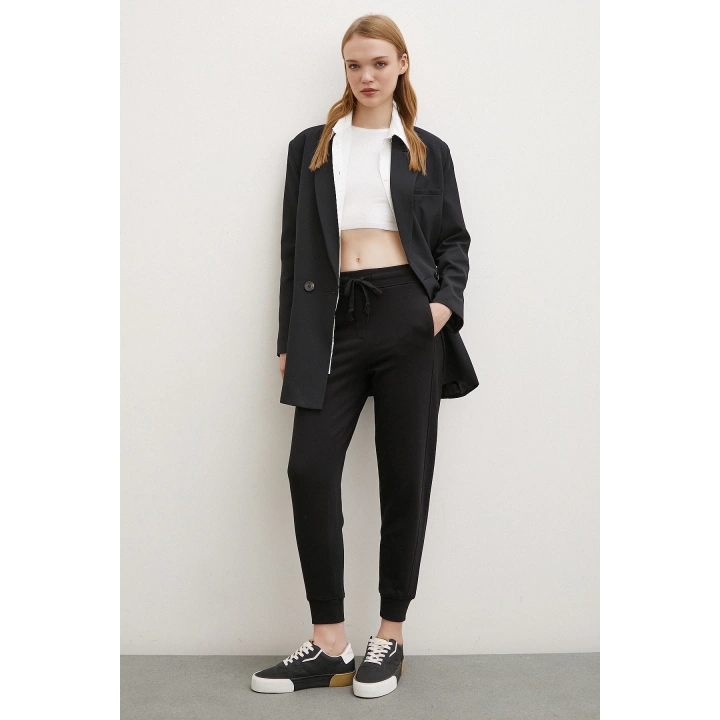 Paçası Lastikli Pantolon Siyah