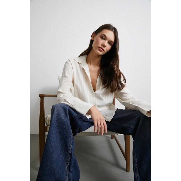 Pamuklu Simli Çizgili Gömlek Krem