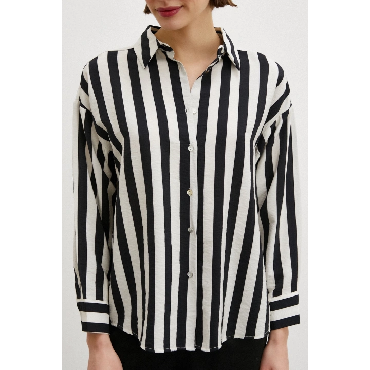 Robalı Çizgili Gömlek Siyah