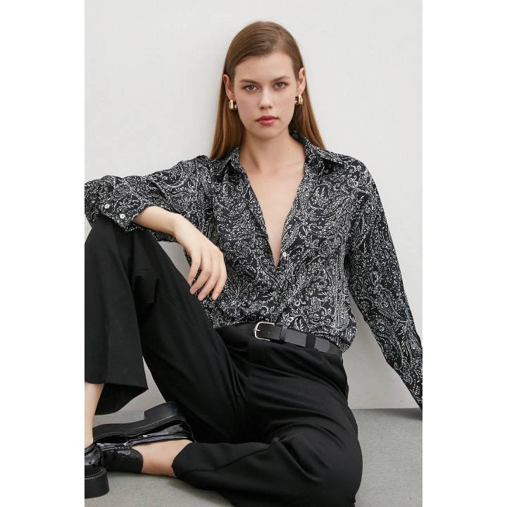 Şal Desenli Saten Gömlek Siyah