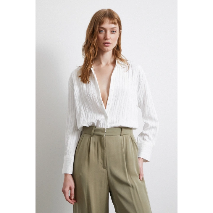 Şerit Dokulu Gömlek Beyaz