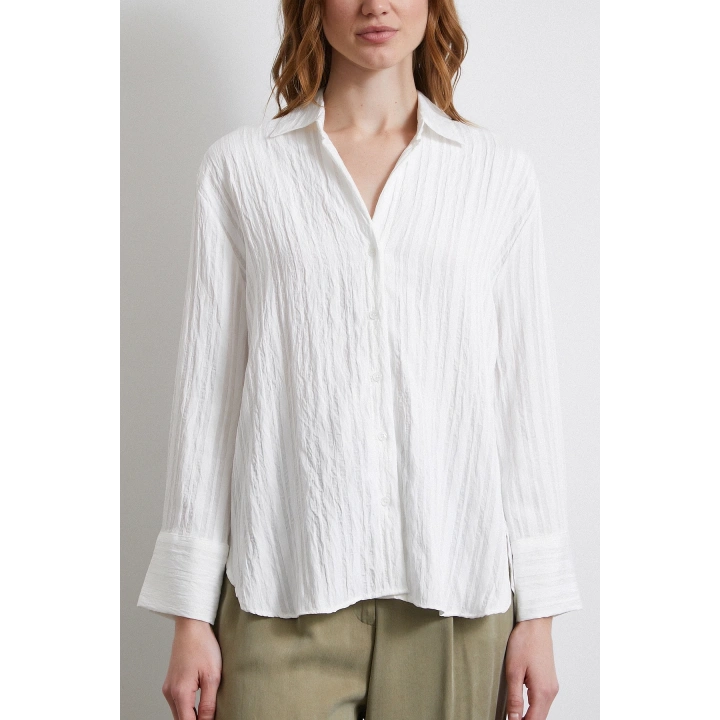 Şerit Dokulu Gömlek Beyaz