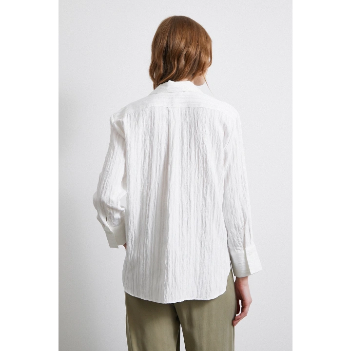 Şerit Dokulu Gömlek Beyaz