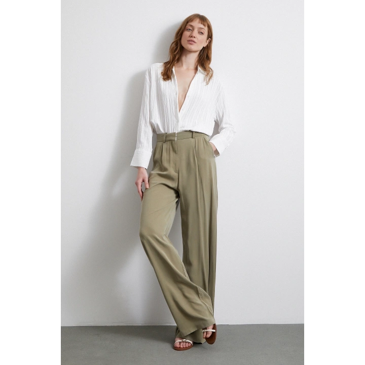 Şerit Dokulu Gömlek Beyaz