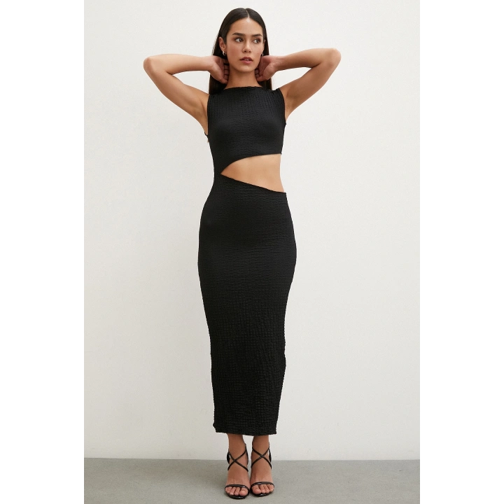 Sıfır Kol Yırtmaçlı Elbise Siyah