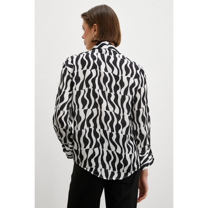 Siyah Baskılı Saten Gömlek Siyah