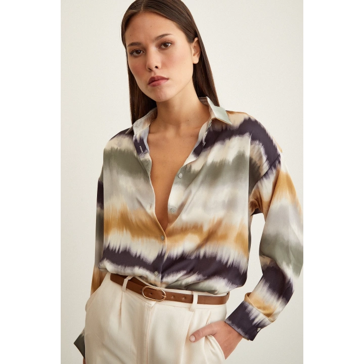 Sulu Boya Desenli Gömlek Haki