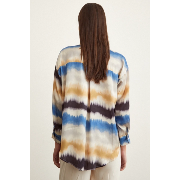 Sulu Boya Desenli Gömlek Mavi