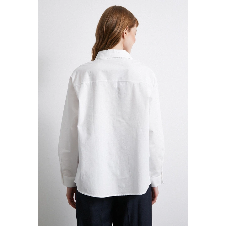 Taş Detaylı Gömlek Beyaz