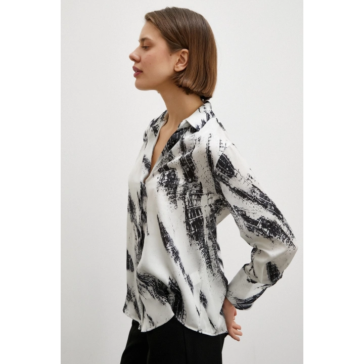 V Yaka Baskılı Saten Gömlek Ekru