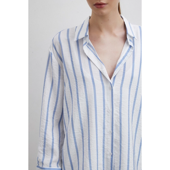 V Yaka Çizgili Modal Gömlek Mavi