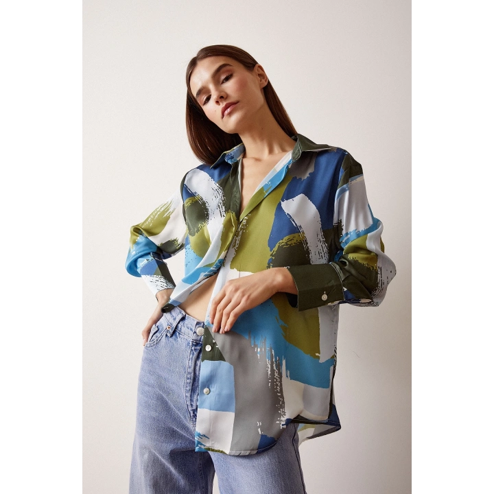 V Yaka Desenli Gömlek Desenli