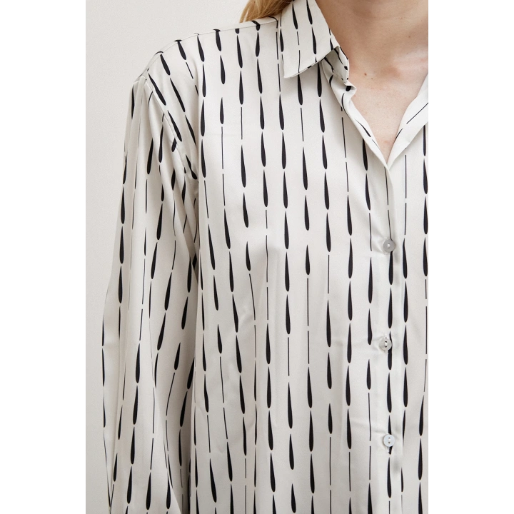 V Yaka Desenli Gömlek Krem