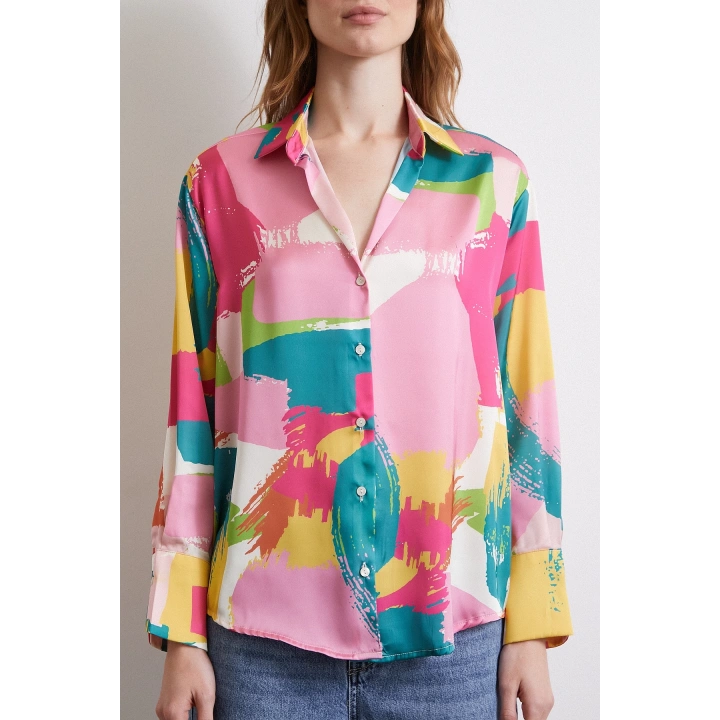 V Yaka Desenli Gömlek Pudra