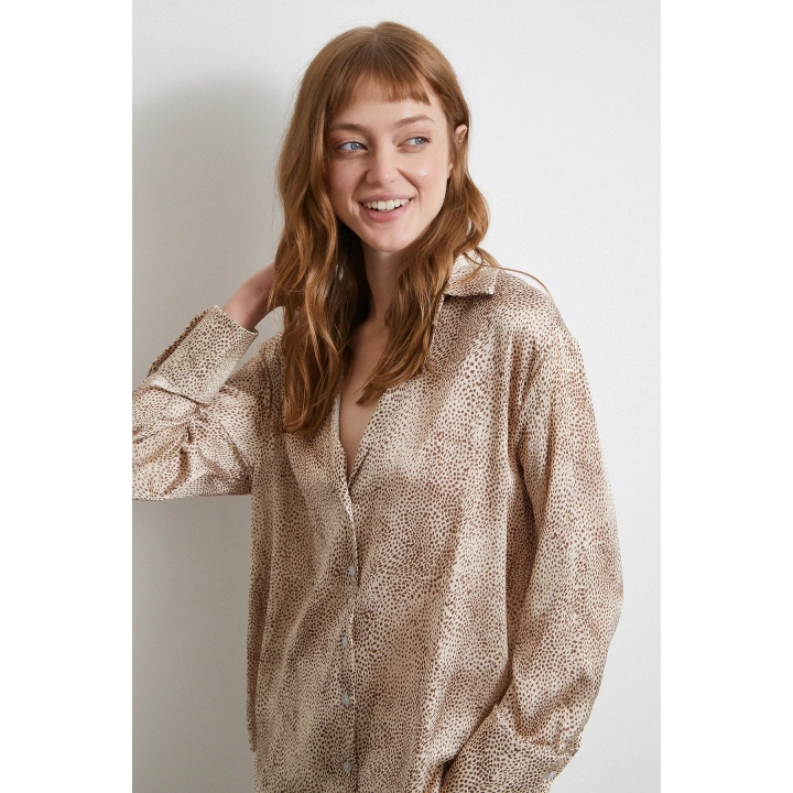 V Yaka Desenli Saten Gömlek Kahve