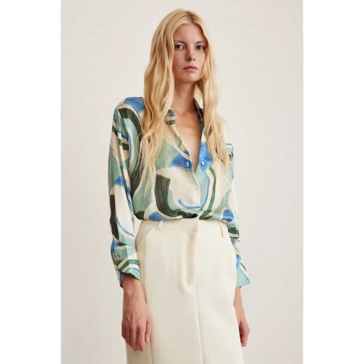 V Yaka Desenli Saten Gömlek Mavi