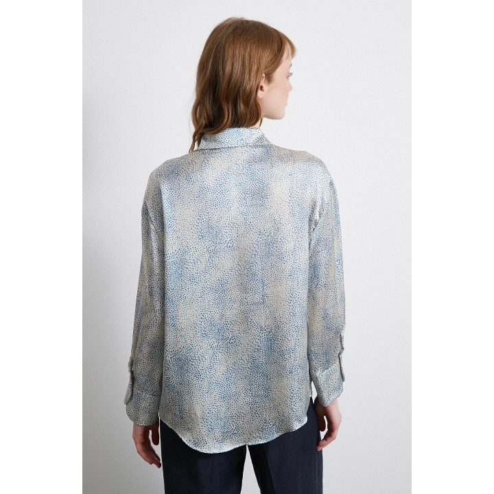 V Yaka Desenli Saten Gömlek Mavi