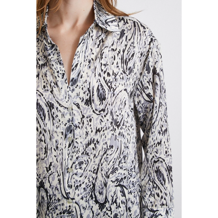 V Yaka Desenli Saten Gömlek Siyah