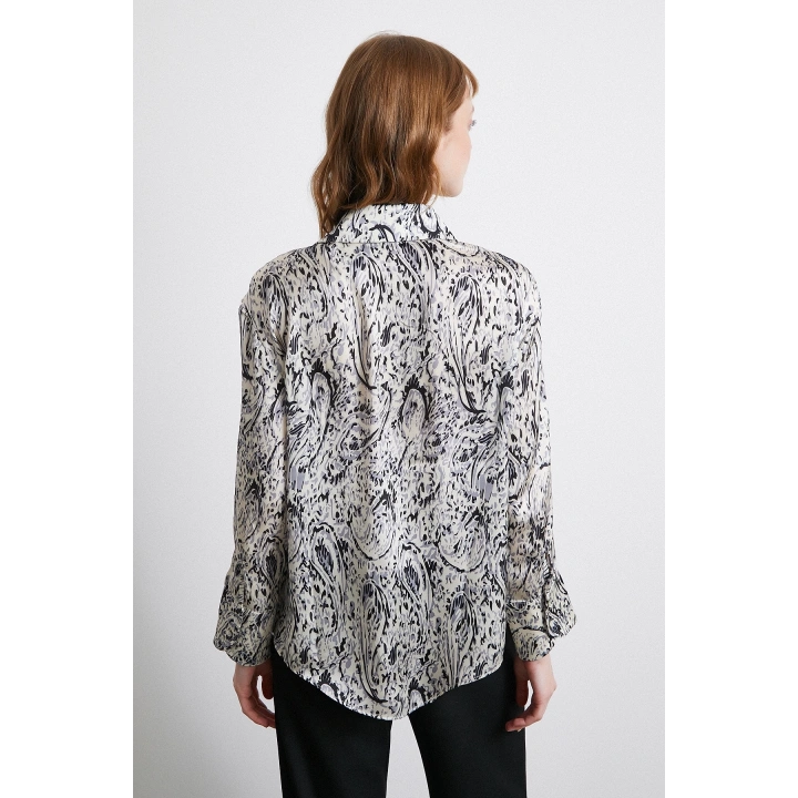 V Yaka Desenli Saten Gömlek Siyah