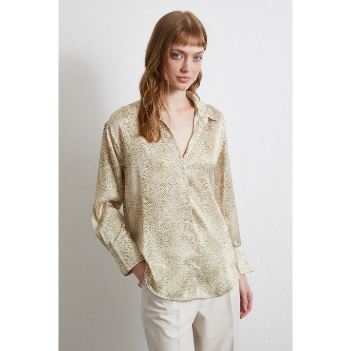 V Yaka Desenli Saten Gömlek Yeşil