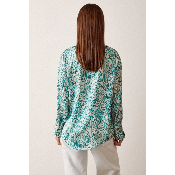 V Yaka Desenli Saten Gömlek Yeşil