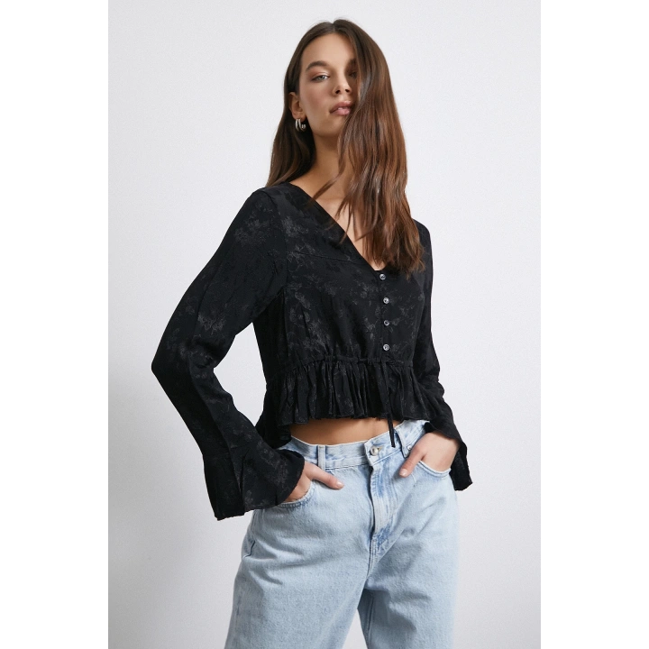 V Yaka Fırfırlı Bluz Siyah