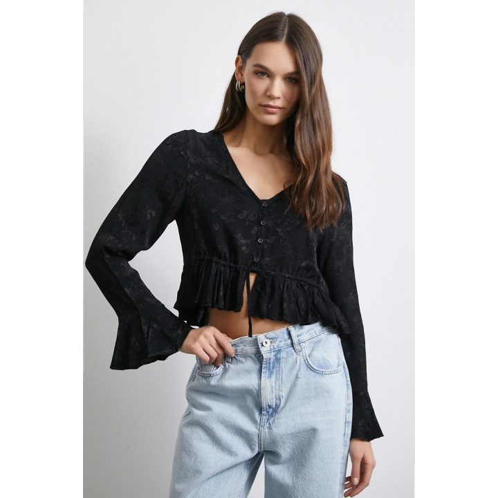 V Yaka Fırfırlı Bluz Siyah