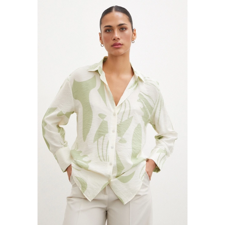 V Yaka Modal  Gömlek Yeşil