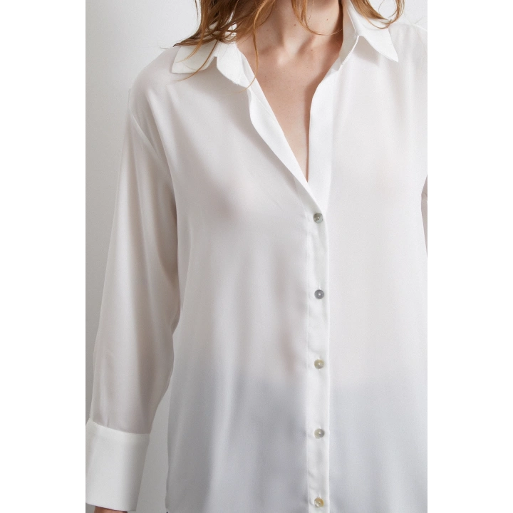 V Yaka Saten Gömlek Ekru