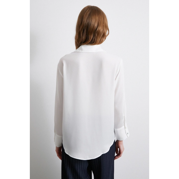 V Yaka Saten Gömlek Ekru