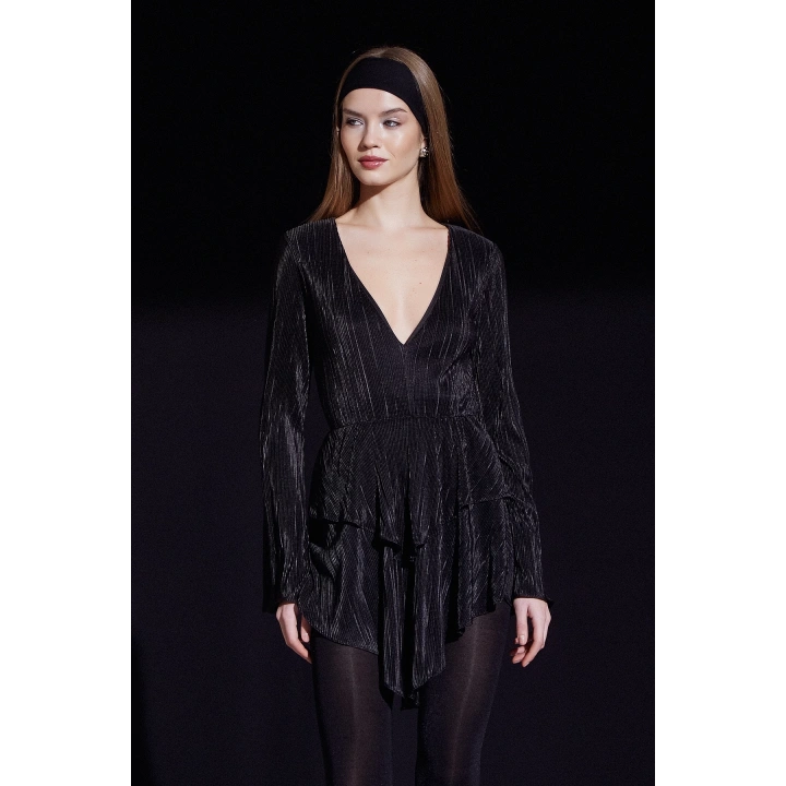 V Yaka Volanlı Mini Elbise Siyah