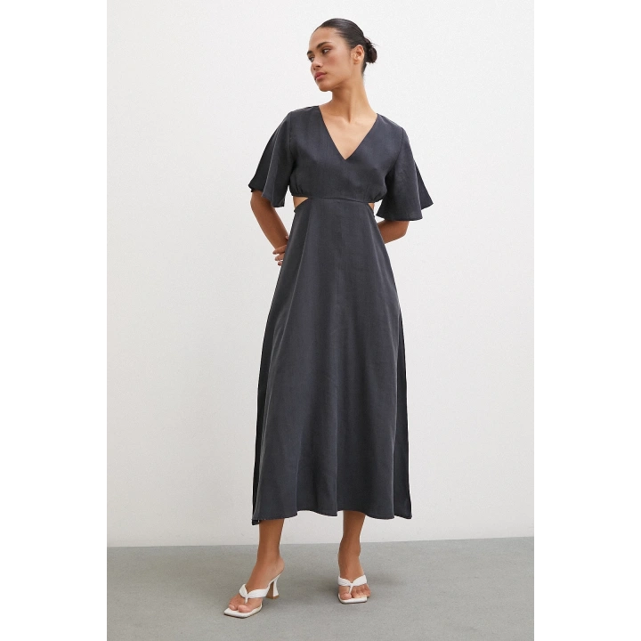 V Yaka Yan Dekolteli  Elbise Antirasit