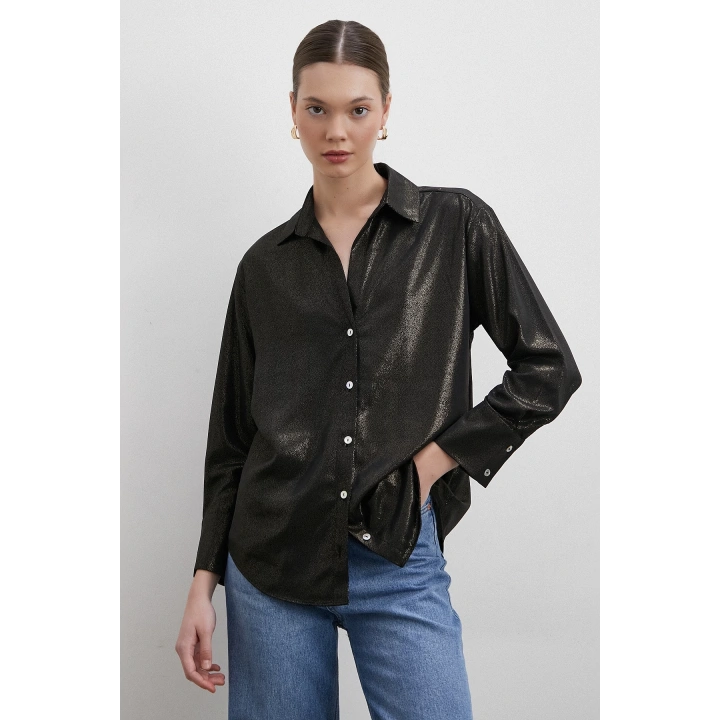 Varaklı V Yaka Gömlek Siyah