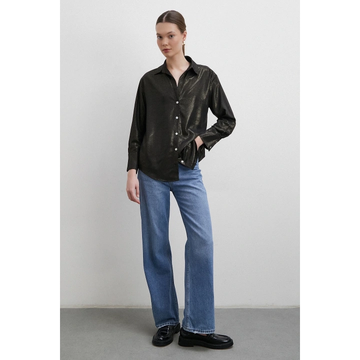 Varaklı V Yaka Gömlek Siyah