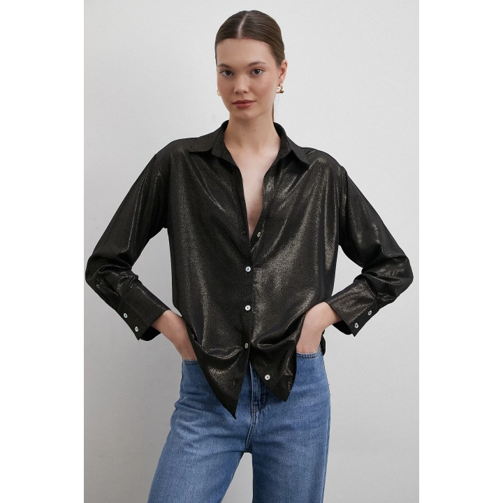 Varaklı V Yaka Gömlek Siyah