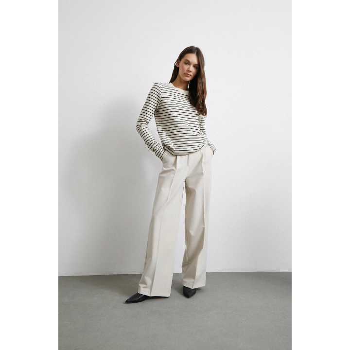 Yakası Ribanalı Çizgili Bluz Ekru