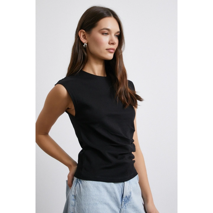 Yanı Büzgülü T-shirt Siyah